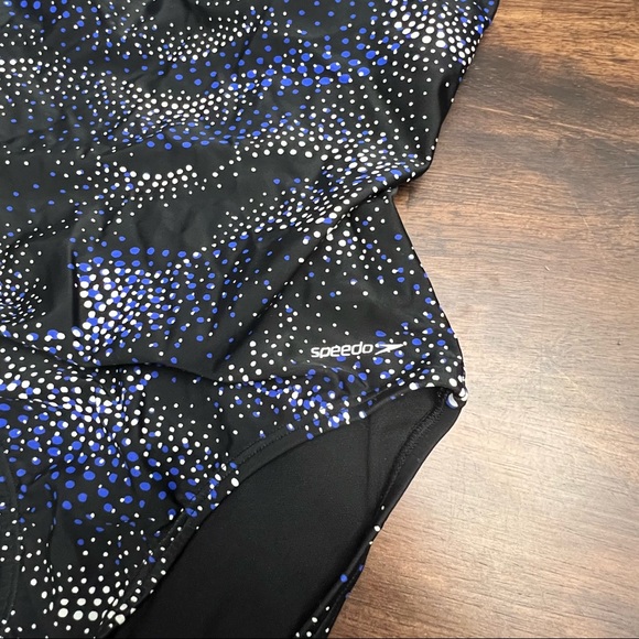 Speedo black with blue and white polka dot performance fastback one piece size 6 - Picture 3 of 4